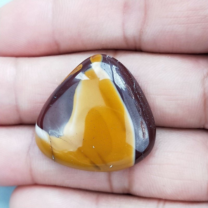 Mokaite Naturale Forma Goccia Piatto Cabochon Liscio Fatto a Mano 28X27mm 8,08gm 1pz