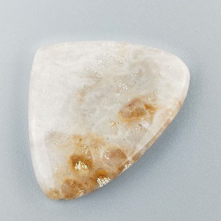 Corallo Fossile Naturale Forma Cuore Piatto Cabochon Liscio Fatto a Mano 30X38X5mm 9,22gm 1pz
