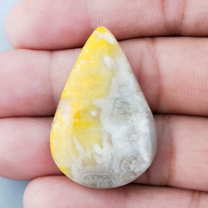 Cabochon di Diaspro Bumble Bee Naturale Goccia, Piatto e Liscio, 36x24 mm, 7,16 g, Fatto a Mano