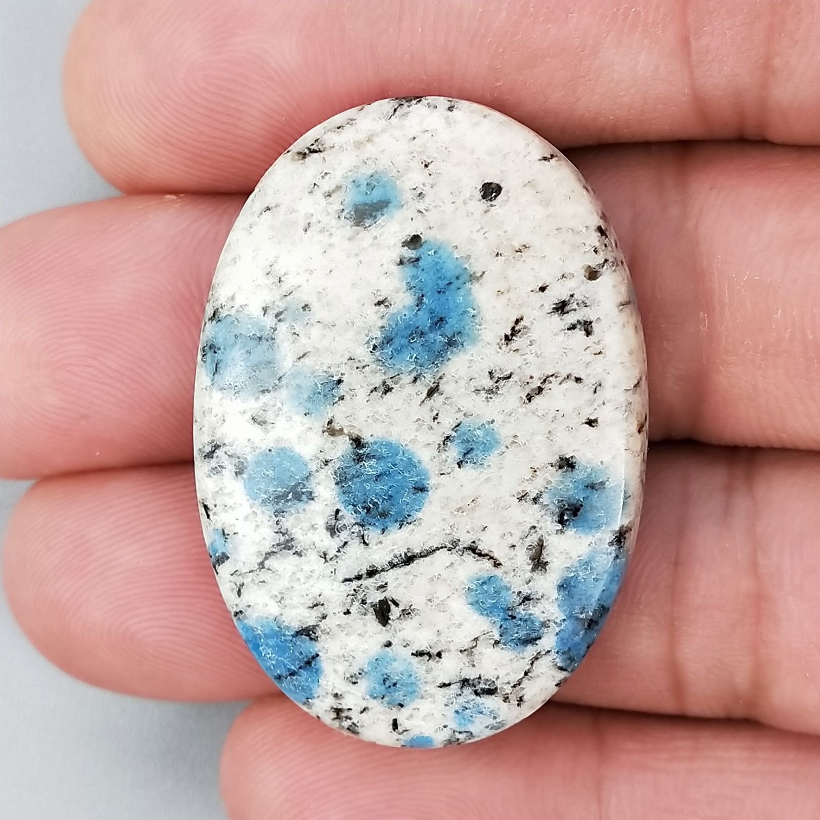 K2 'Raindrop Azurite' Naturale Forma Ovale Piatto Cabochon Liscio Fatto a Mano 38X27X6mm 10,60gm 1pz