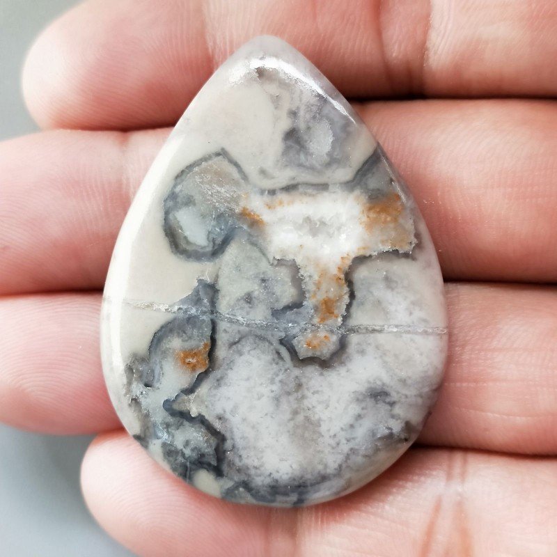 Diaspro Maligano Grigio Naturale Forma Goccia Piatto Cabochon Liscio Fatto a Mano 46X34X5mm 13,55gm 1pz