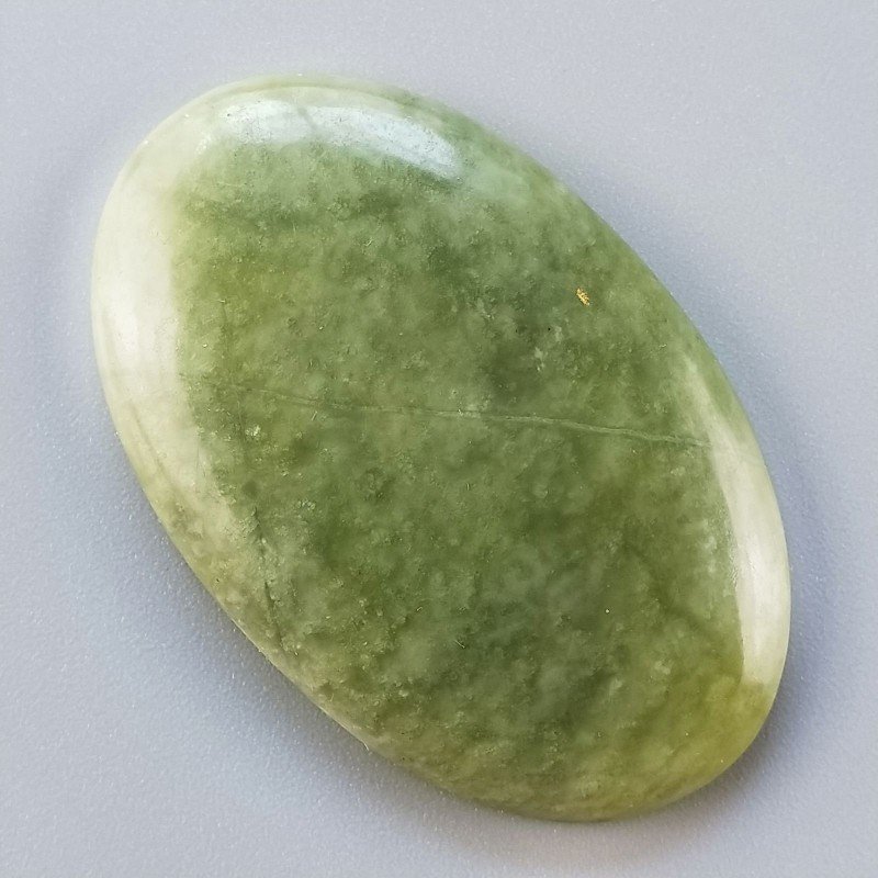Giada Oliva Naturale Forma Ovale Piatto Cabochon Liscio Fatto a Mano 48X30X6mm 15,20gm 1pz