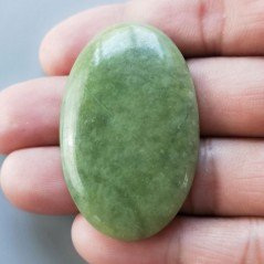 Cabochon di Giada Oliva Naturale Ovale, Piatto e Liscio, 48x30x6 mm, 15,20 g, Fatto a Mano