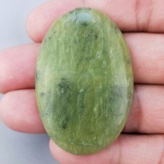 Giada Oliva Naturale Forma Ovale Piatto Cabochon Liscio Fatto a Mano 50X33X6mm 15,17gm 1pz