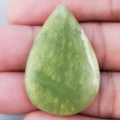 Cabochon di Giada Oliva Naturale Goccia, Piatto e Liscio, 39x26x5 mm, 7,80 g, Fatto a Mano