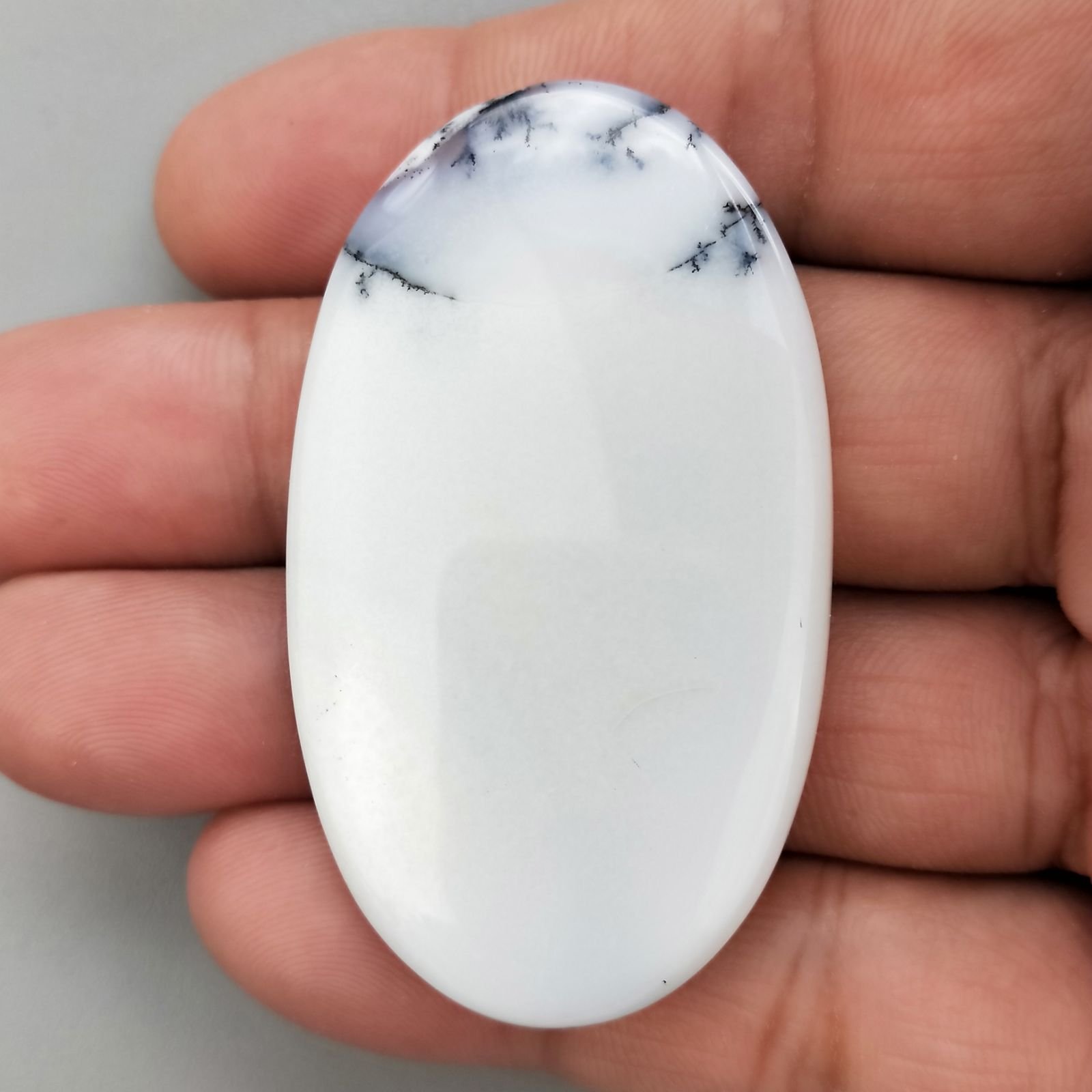 Opale Dendritico Naturale Forma Ovale Piatto Cabochon Liscio Fatto a Mano 55X32X4mm 14,67gm 1pz