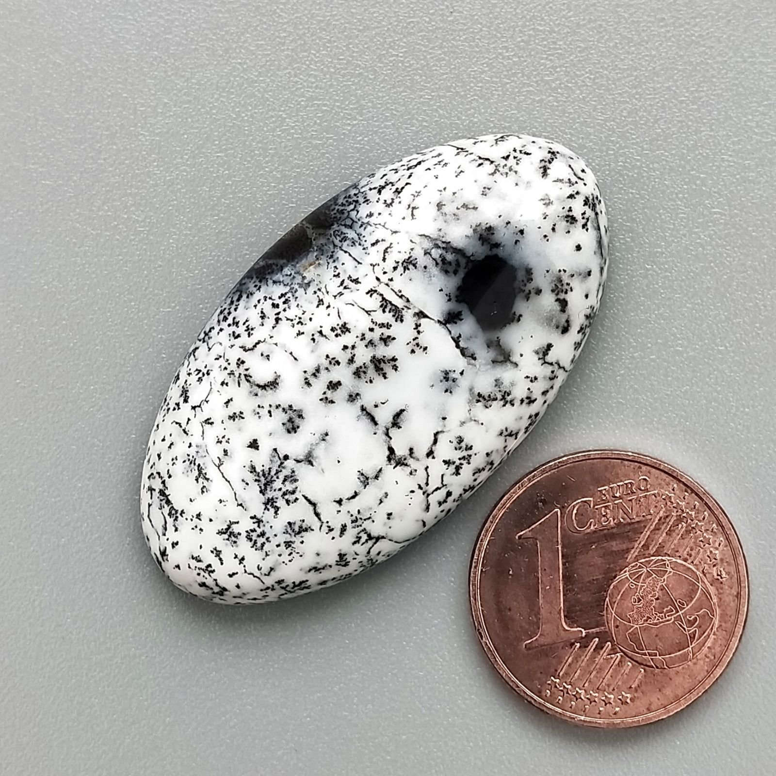 Opale Dendritico Naturale Forma Ovale Piatto Cabochon Liscio Fatto a Mano 34X18mm 5,58gm 1pz