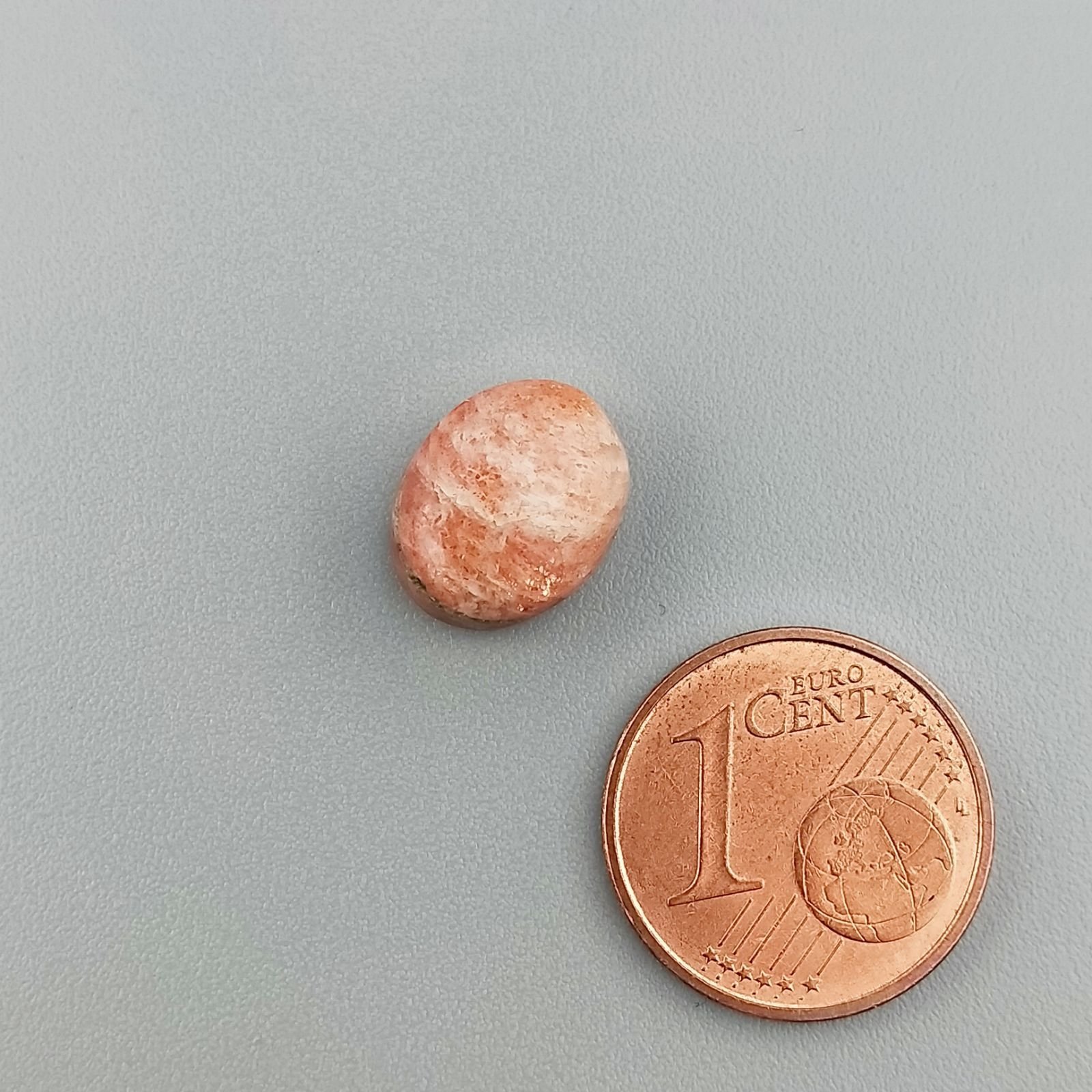 Pietra Di Sole 'Eliolite' Naturale Forma Ovale Piatto Cabochon Liscio Fatto a Mano 11X9X5mm 4,40 Carati 1pz