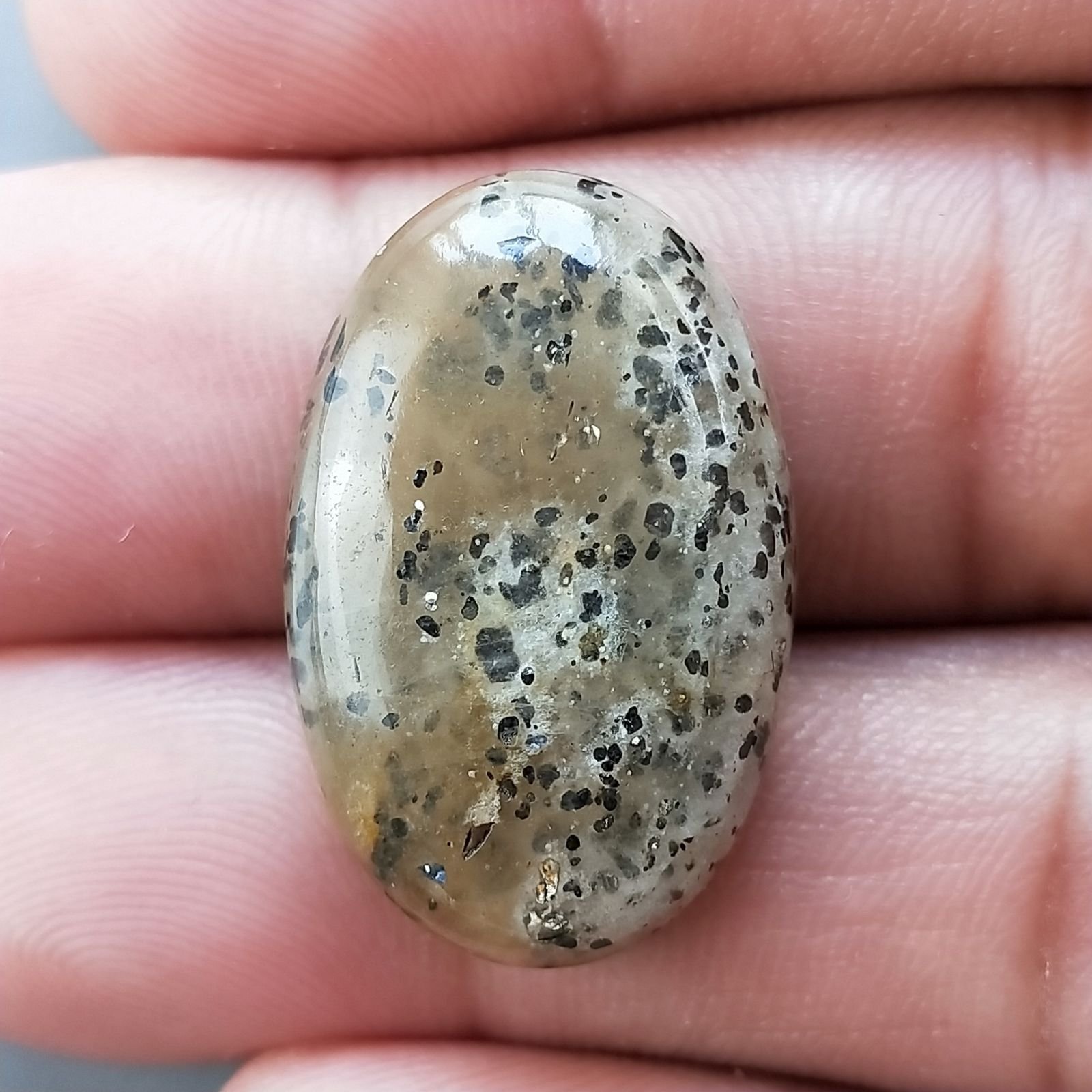 Pietra di Sole Nera Naturale Forma Ovale Piatto Cabochon Liscio Fatto a Mano 25X17X6mm 4,80gm 1pz