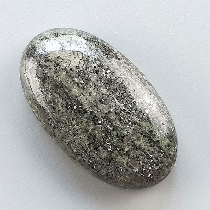 Pietra di Sole Nera Naturale Forma Ovale Piatto Cabochon Liscio Fatto a Mano 27X16X7mm 5,50gm 1pz