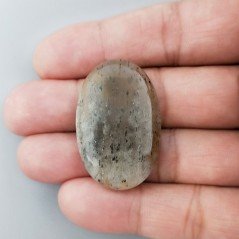 Pietra di Sole Nera Naturale Forma Ovale Piatto Cabochon Liscio Fatto a Mano 36X24X6mm 10,43gm 1pz