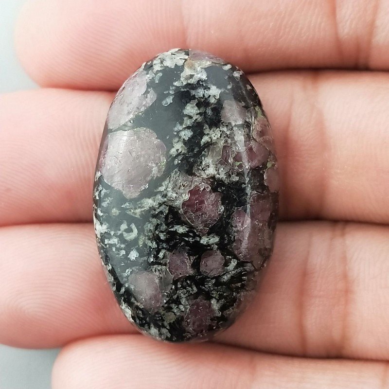 Pietra Eudialite Naturale Forma Ovale Piatto Cabochon Liscio Fatto a Mano 34X21X7mm 10,70gm 1pz