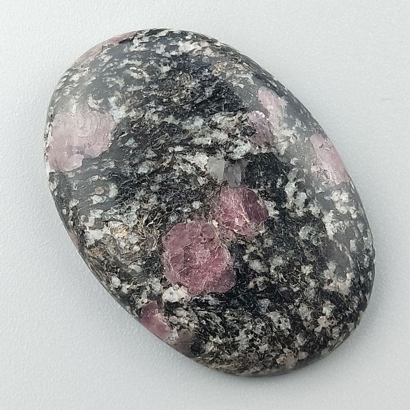 Pietra Eudialite Naturale Forma Ovale Piatto Cabochon Liscio Fatto a Mano 38X27X6mm 12,60gm 1pz