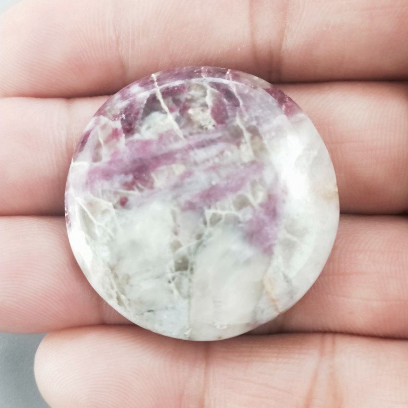 Lepidolite Naturale Forma Tondo Piatto Cabochon Liscio Fatto a Mano 35X35X5mm 11,85gm 1pz