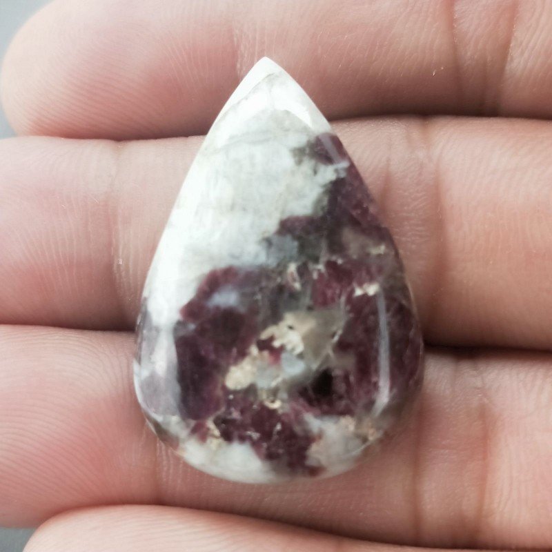 Lepidolite Naturale Forma Goccia Piatto Cabochon Liscio Fatto a Mano 33X21X5mm 5,35gm 1pz
