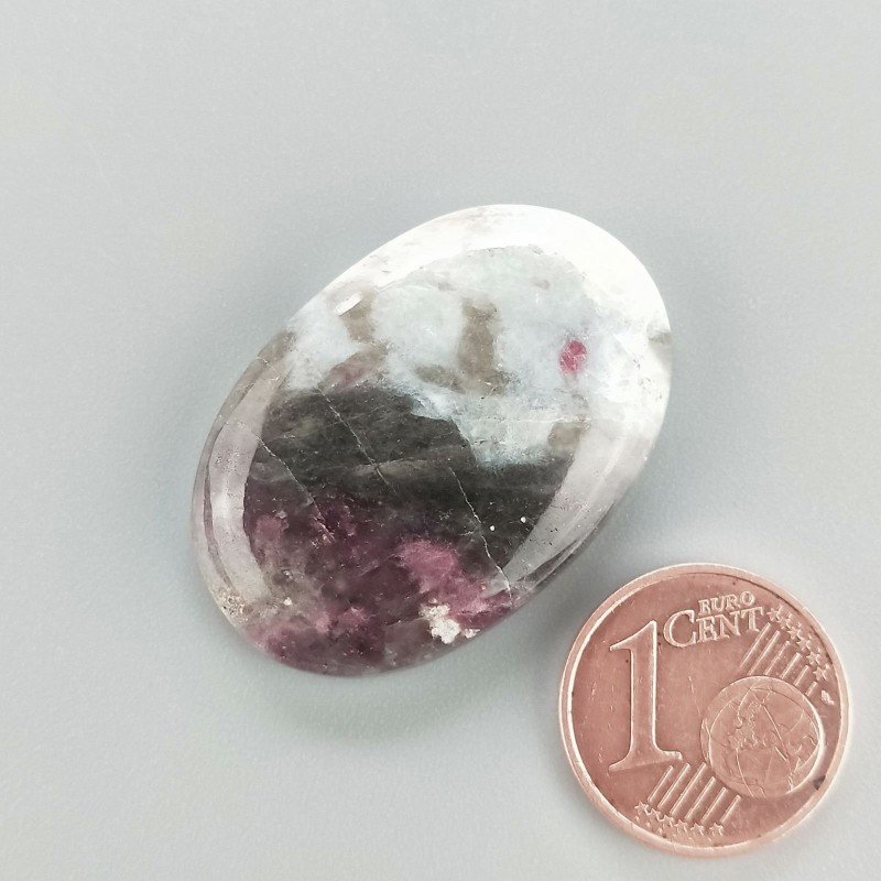 Cabochon di Lepidolite Naturale Ovale, Piatto e Liscio, 31x21 mm, 6,52 g, Fatto a Mano