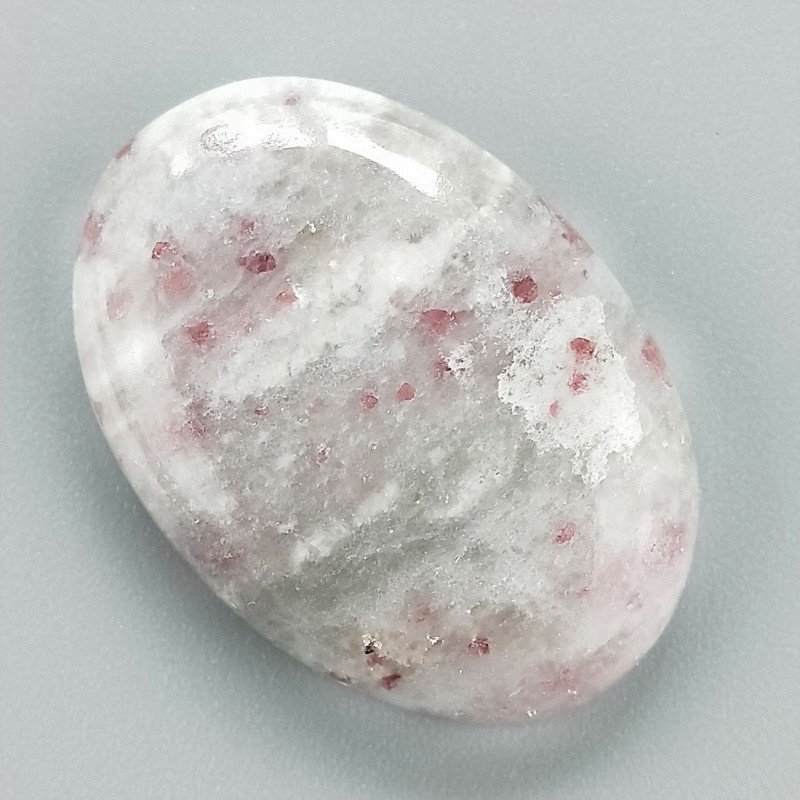Lepidolite Naturale Forma Ovale Piatto Cabochon Liscio Fatto a Mano 30X20X5mm 6,00gm 1pz