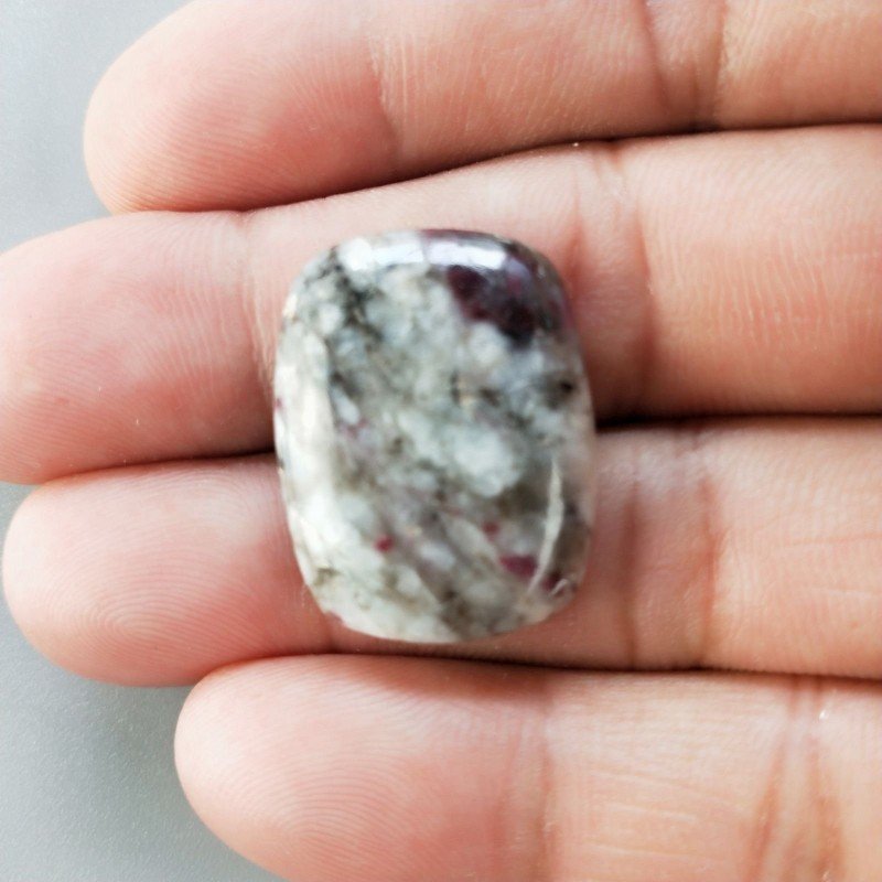 Lepidolite Naturale Forma Cuscino Piatto Cabochon Liscio Fatto a Mano 25X20X5mm 4,85gm 1pz