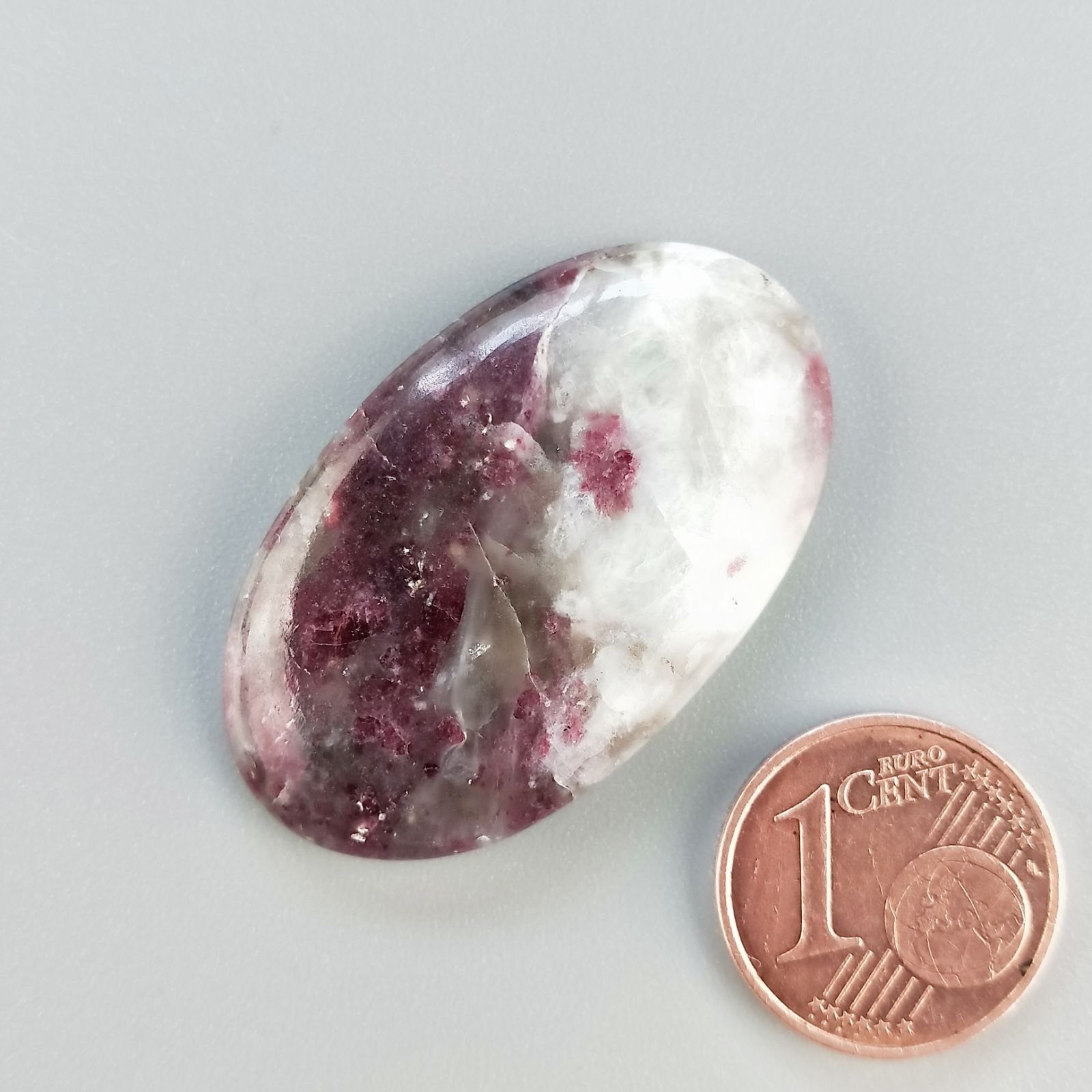Lepidolite Naturale Forma Ovale Piatto Cabochon Liscio Fatto a Mano 35X21X5mm 6,80gm 1pz