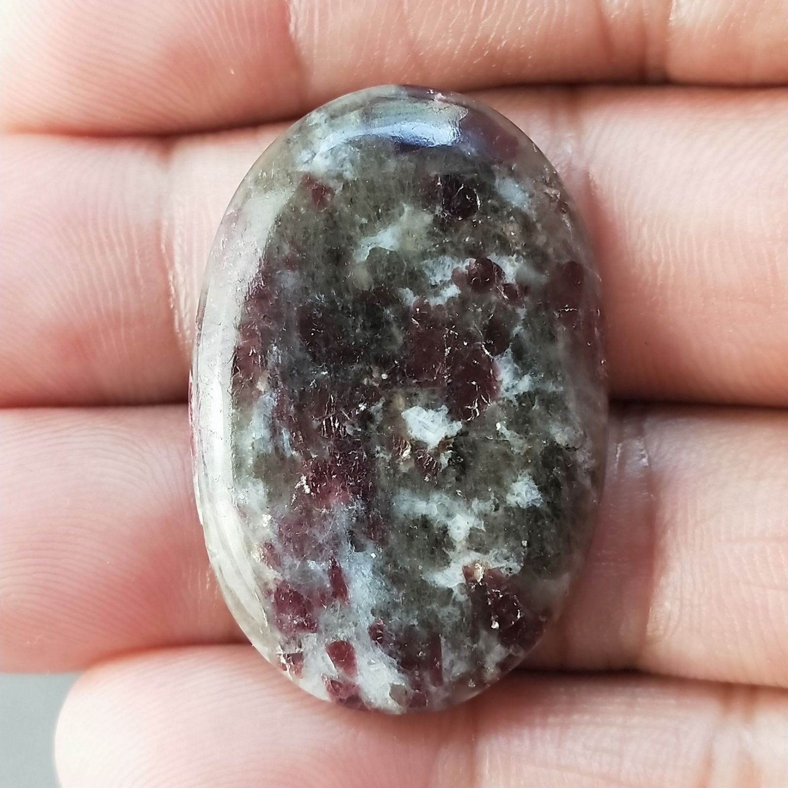 Lepidolite Naturale Forma Ovale Piatto Cabochon Liscio Fatto a Mano 35X24X5mm 8,15gm 1pz