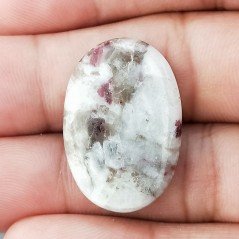 Cabochon di Lepidolite Naturale Ovale, Piatto e Liscio, 28x19x4 mm, 4,35 g, Fatto a Mano