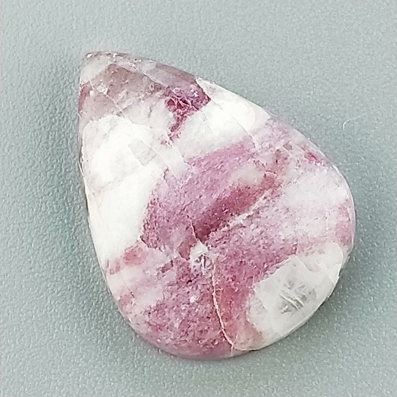 Lepidolite Naturale Forma Goccia Piatto Cabochon Liscio Fatto a Mano 21X15X5mm 2,40gm 1pz