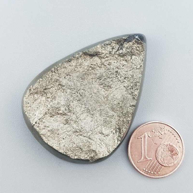 Cabochon di Pirite Grezzo Naturale Goccia, Piatto con Lati Lisci, 43x31x8 mm, 24,25 g, Fatto a Mano