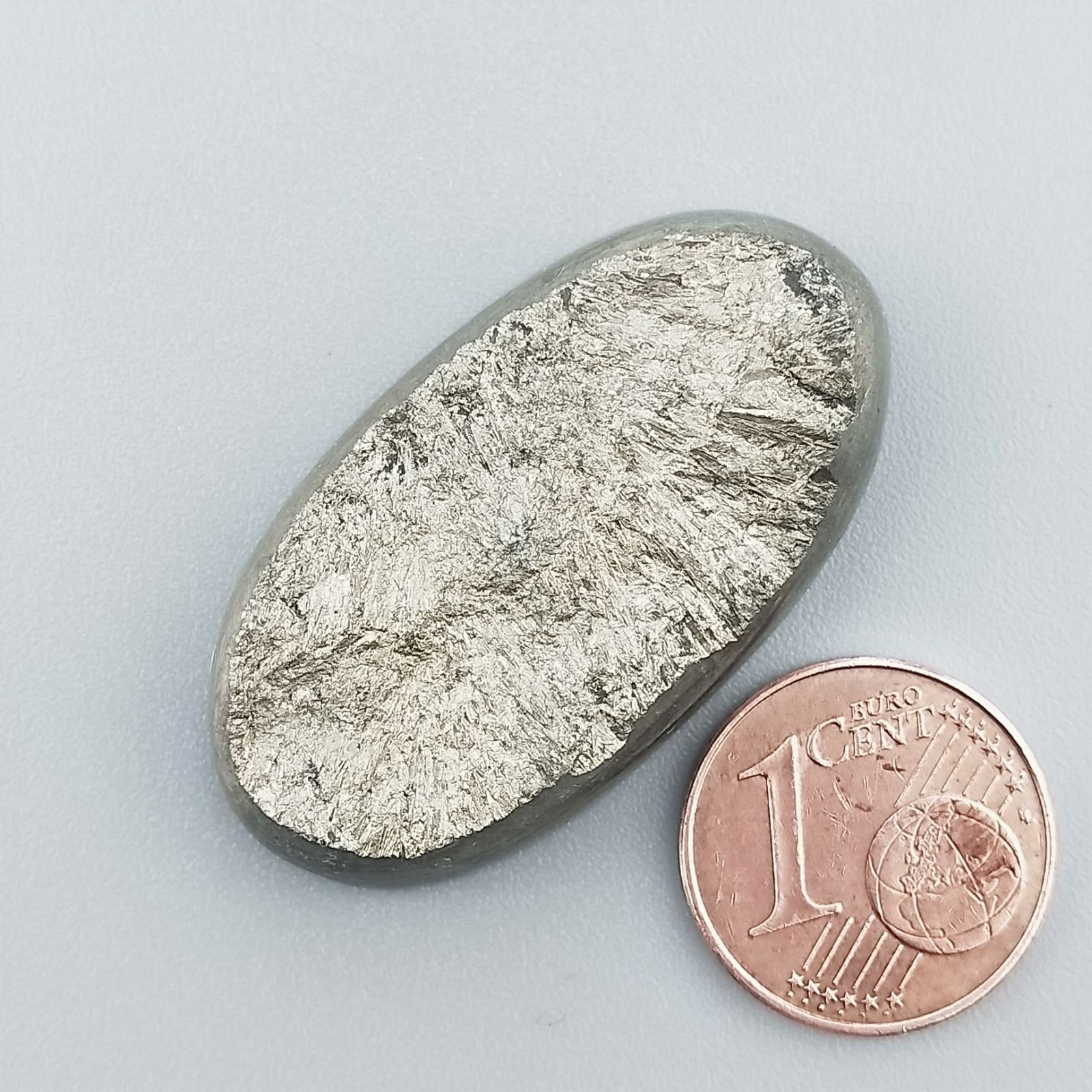 Pirite Grezzo Naturale Forma Ovale Piatto Cabochon Grezzo Lati Lisci Fatto a Mano 35X19X6mm 14,46gm 1pz