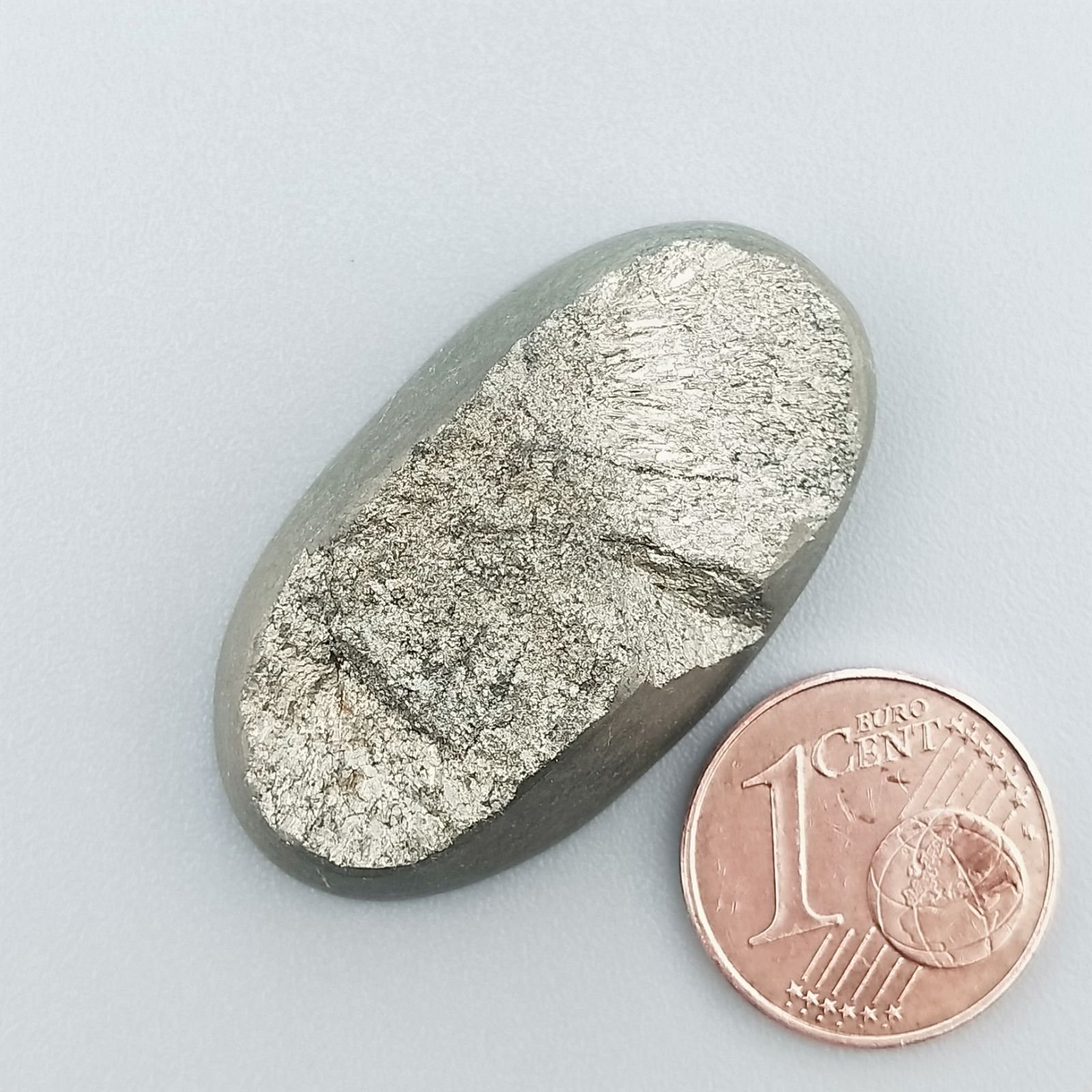 Pirite Grezzo Naturale Forma Ovale Piatto Cabochon Grezzo Lati Lisci Fatto a Mano 35X19X8mm 15,90gm 1pz