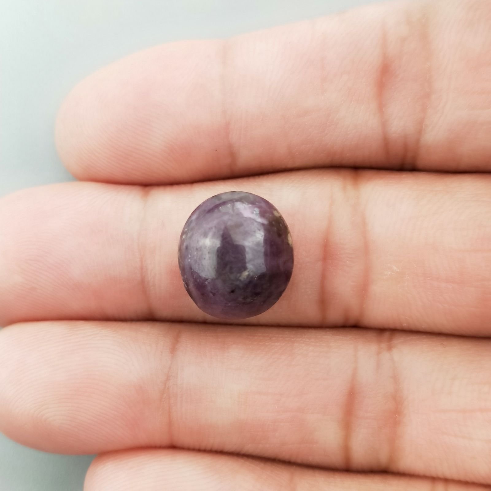 Rubino Stellato Naturale Forma Ovale Piatto Cabochon Liscio Fatto a Mano 14X12X9mm 17,10 Carati 1pz