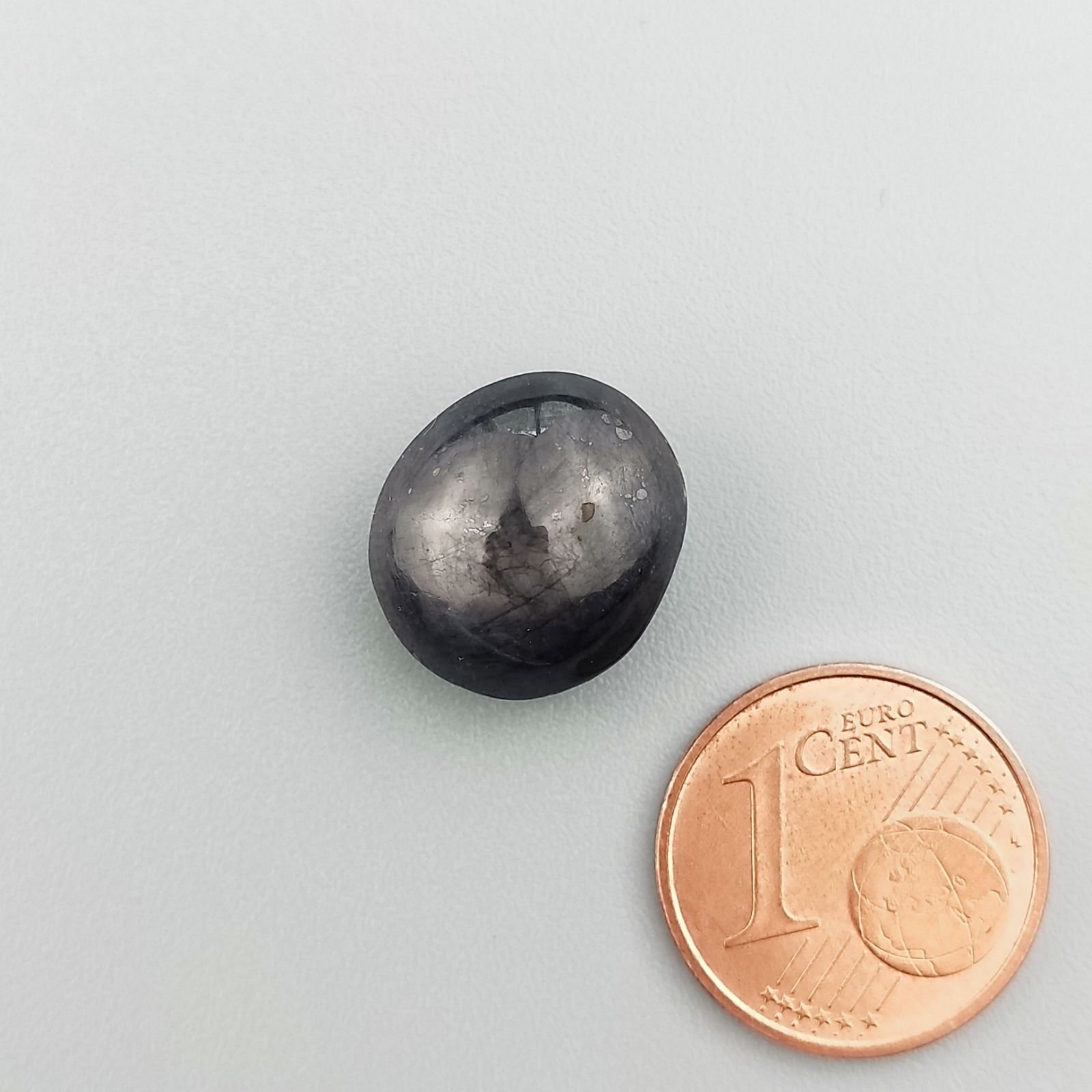 Rubino Stellato Naturale Forma Ovale Piatto Cabochon Liscio Fatto a Mano 13X12X8mm 15,40 Carati 1pz