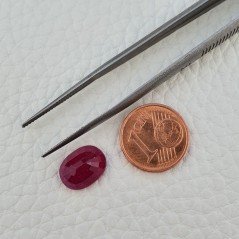 Rubino Naturale Trattato Taglio Ovale Sfaccettata Fatto a Mano 09x12mm 5,30 Carati 1pz Rubino Naturale Trattato Taglio Ovale Sfaccettata Fatto a Mano 09x12mm 5,30 Carati 1pz