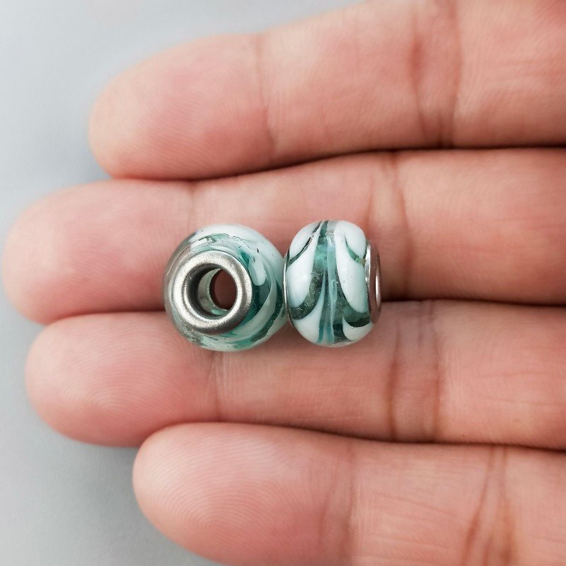 Perlina foro largo colore smeraldo trasparente con erba bianca 13.5x8.5mm 1pz