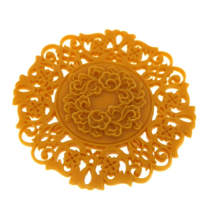 Componente Di Resina Inciso Traforato Tondo 55mm Giallo 1pz
