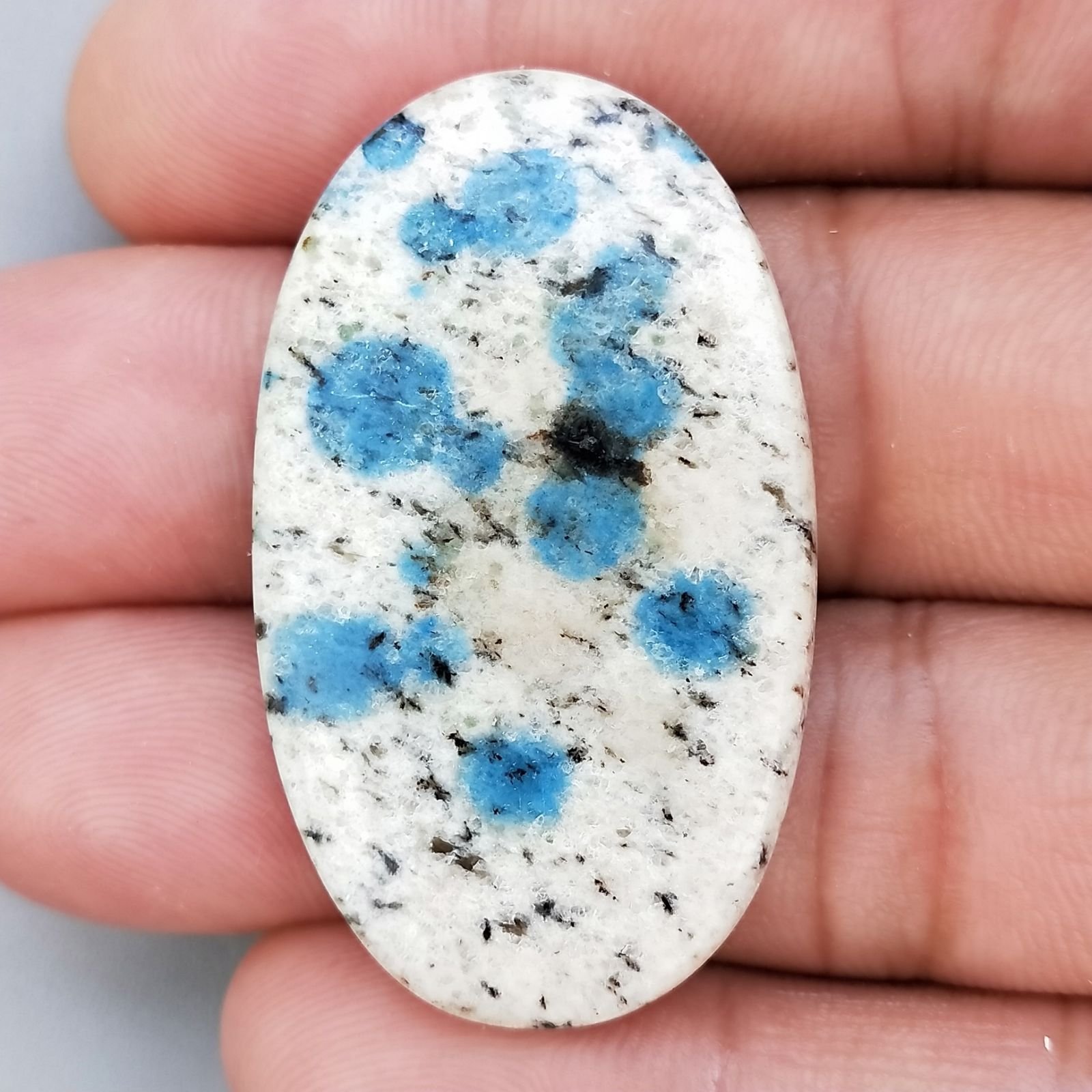 K2 'Raindrop Azurite' Naturale Forma Ovale Piatto Cabochon Liscio Fatto a Mano 42X25X4mm 7,95gm 1pz
