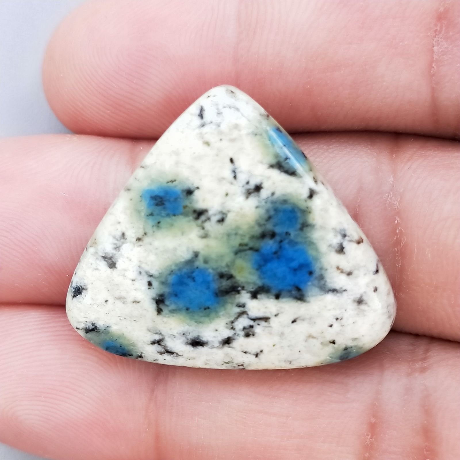 K2 'Raindrop Azurite' Naturale Forma Cuore Piatto Cabochon Liscio Fatto a Mano 30X26mm 5,98gm 1pz