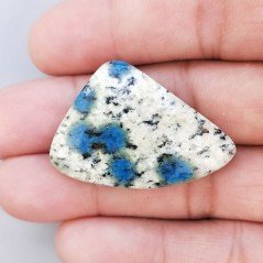 K2 'Raindrop Azurite' Naturale Forma Fantasia Piatto Cabochon Liscio Fatto a Mano 38X26mm 7,92gm 1pz