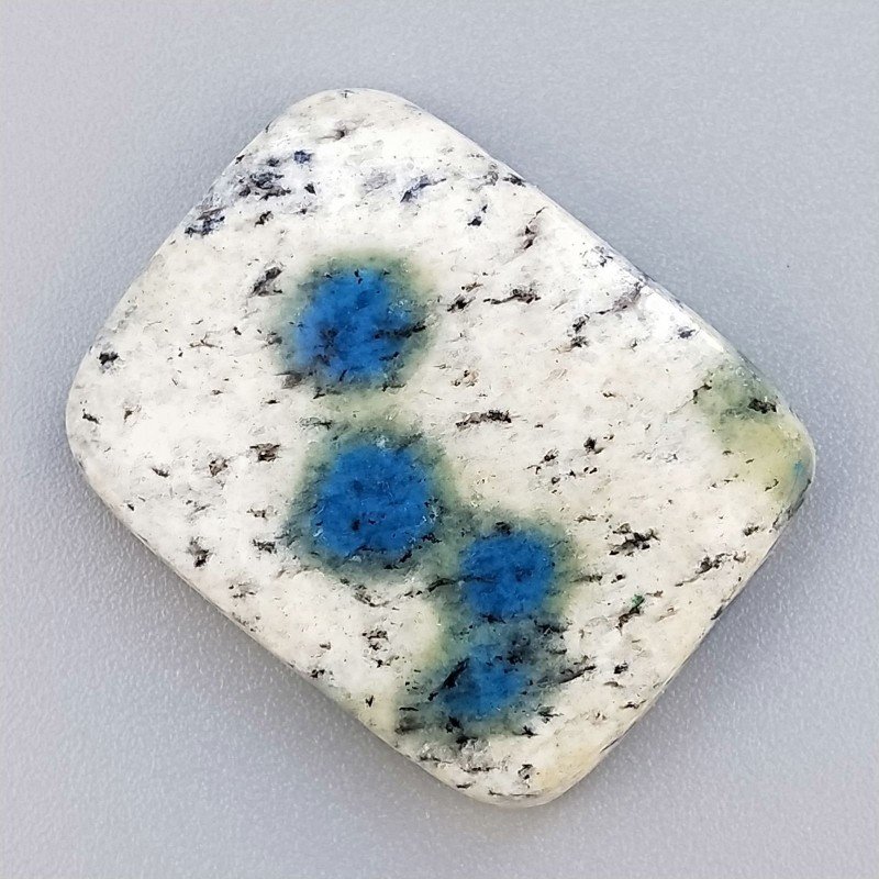 K2 'Raindrop Azurite' Naturale Forma Rettangolare Piatto Cabochon Liscio Fatto a Mano 29X23mm 7,97gm 1pz