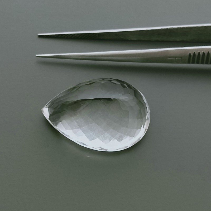 Cristallo Di Rocca Naturale Taglio Goccia Sfaccettata a Mano Gemma Sciolta 26X18X13mm 37,40 Carati 1pz