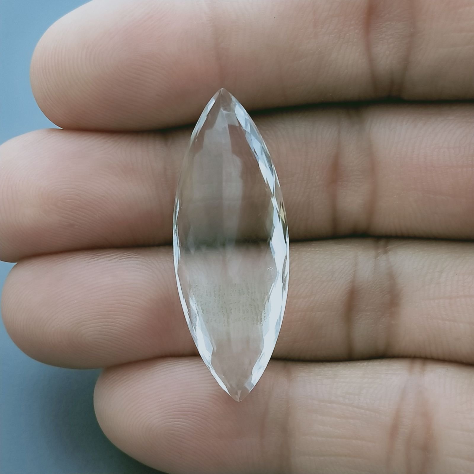 Cristallo Di Rocca Naturale Taglio Marquise Sfaccettata a Mano Gemma Sciolta 37X14X10mm 30,00 Carati 1pz