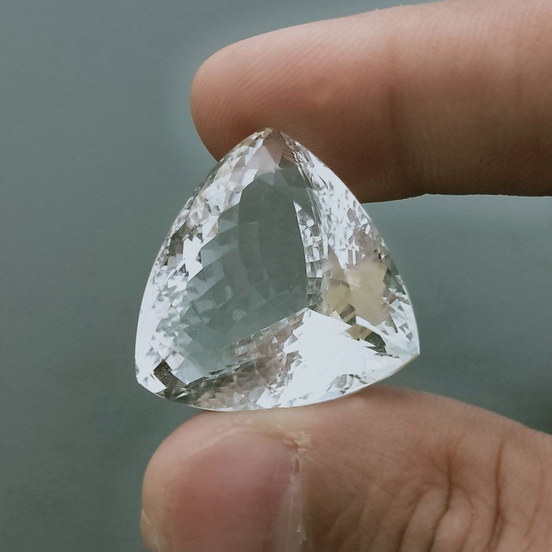 Cristallo Di Rocca Naturale Taglio Trillion Sfaccettata a Mano Gemma Sciolta 14X10X7mm 61,95 Carati 1pz Cristallo Di Rocca Naturale Taglio Trillion Sfaccettata a Mano Gemma Sciolta 14X10X7mm 61,95 Carati 1pz