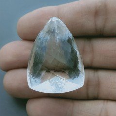 Cristallo Di Rocca Naturale Taglio Trillion Allungato Sfaccettata a Mano Gemma Sciolta 5X26X17mm 82,60 Carati 1pz