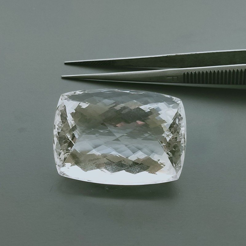 Cristallo Di Rocca Naturale Taglio Cuscino Sfaccettata a Mano Gemma Sciolta 34X24X18mm 105,50 Carati 1pz