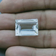 Gemma Sciolta di Cristallo di Rocca Naturale, Taglio Baguette Sfaccettato a Mano, 18x13x9 mm, 17,50+ ct