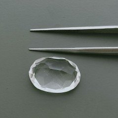 Cristallo Di Rocca Naturale Taglio Ovale Sfaccettata a Mano Gemma Sciolta 16X11X8mm 9,50 Carati 1pz
