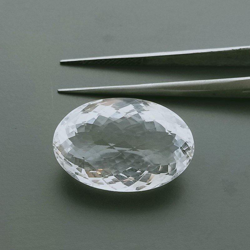Cristallo Di Rocca Naturale Taglio Ovale Sfaccettata a Mano Gemma Sciolta 23X15X11mm 23,00 Carati 1pz
