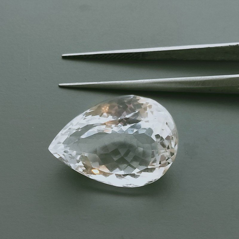 Cristallo Di Rocca Naturale Taglio Goccia Sfaccettata a Mano Gemma Sciolta 22X16X11mm 21,45 Carati 1pz