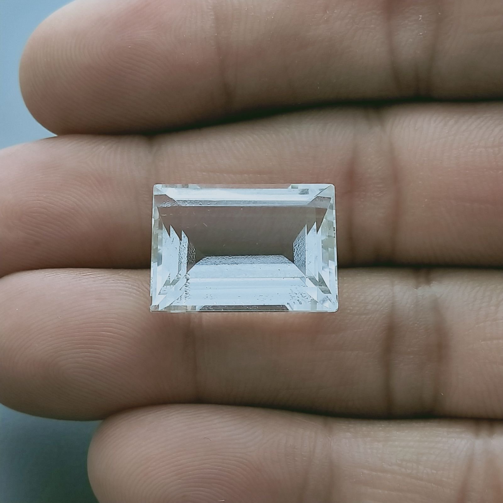 Cristallo Di Rocca Naturale Taglio Baguette Sfaccettata a Mano Gemma Sciolta 18X13X8mm 17+ Carati 1pz