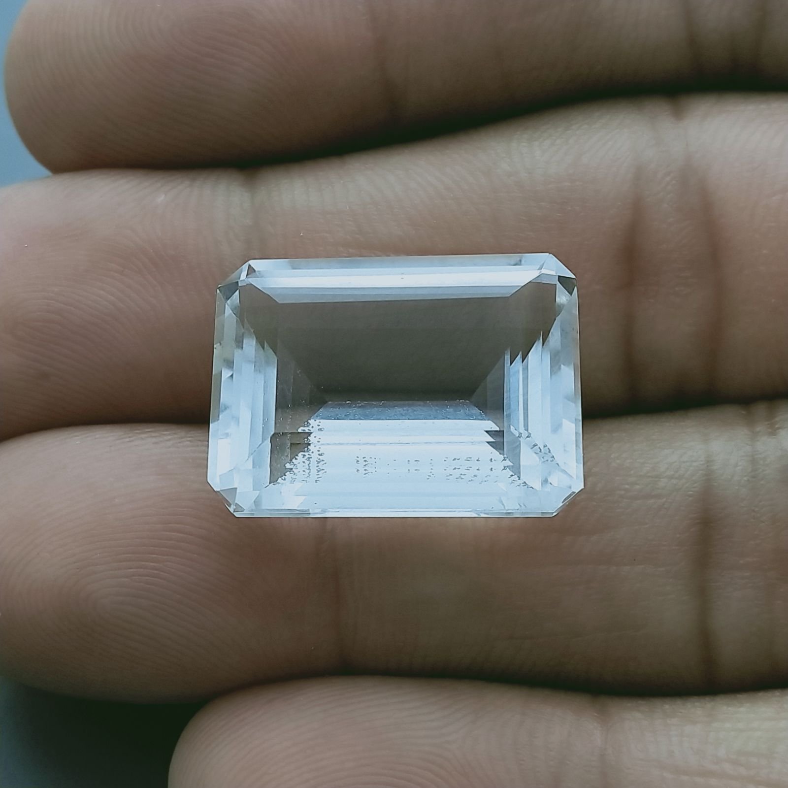 Cristallo Di Rocca Naturale Taglio Smeraldo Ottagono Sfaccettata a Mano Gemma Sciolta 20X14X9mm 20+ Carati 1pz