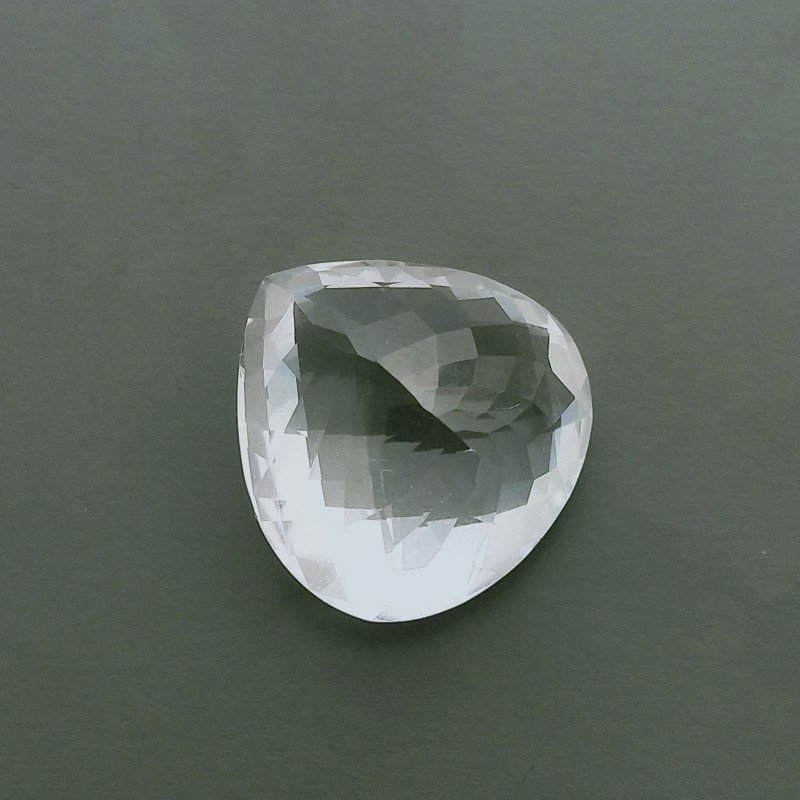 Gemma Sciolta di Cristallo di Rocca Naturale, Taglio Cuore Sfaccettato a Mano, 18x18x11 mm, 19,00 ct